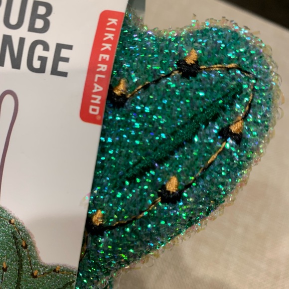 Kikkerland Cactus Sponges (2) Pack of 2 - Picture 4 of 5